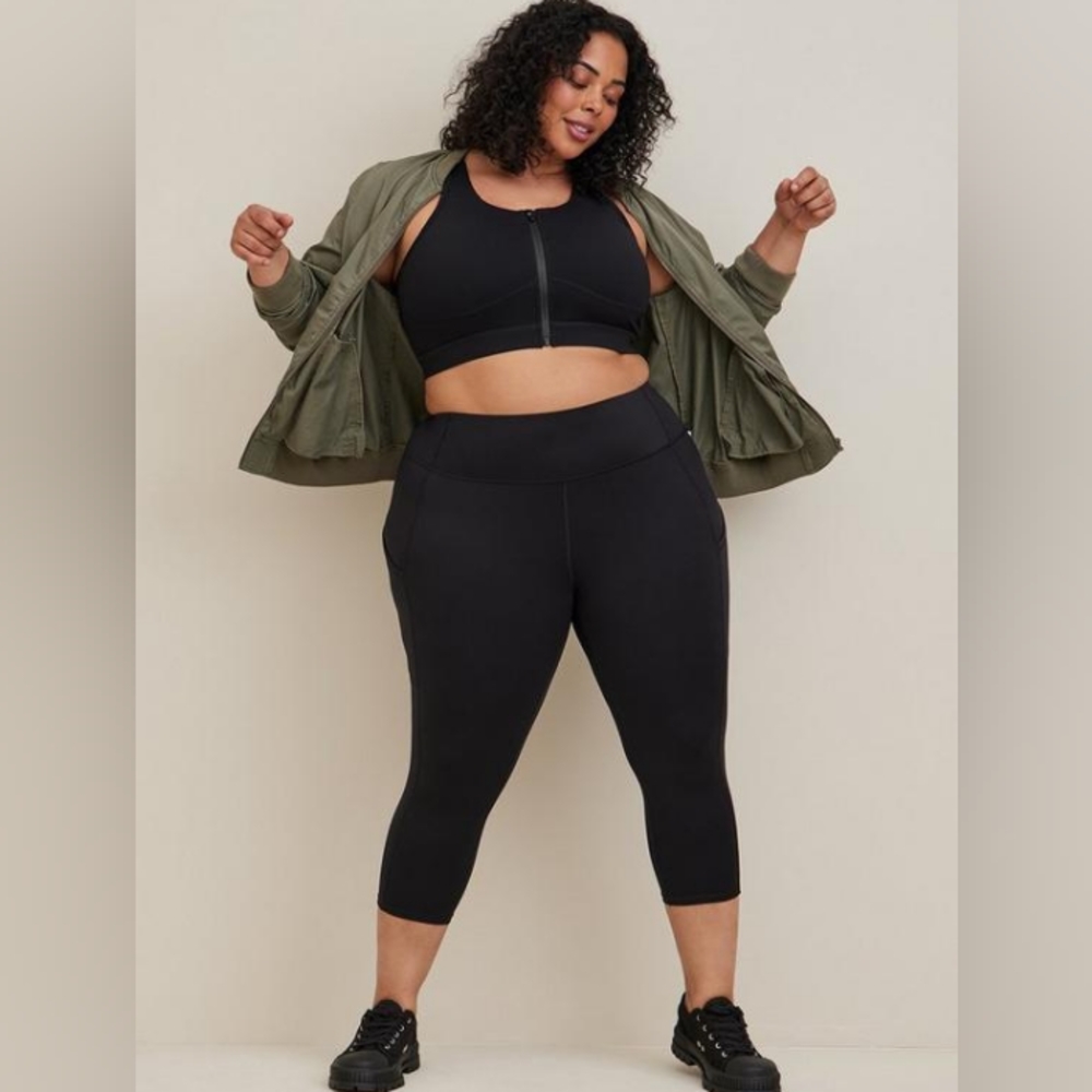 Performance Core Crop Active Legging With Side Po… - image 5